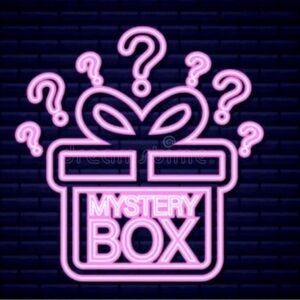5 lbs Men’s Clothing Mystery Box